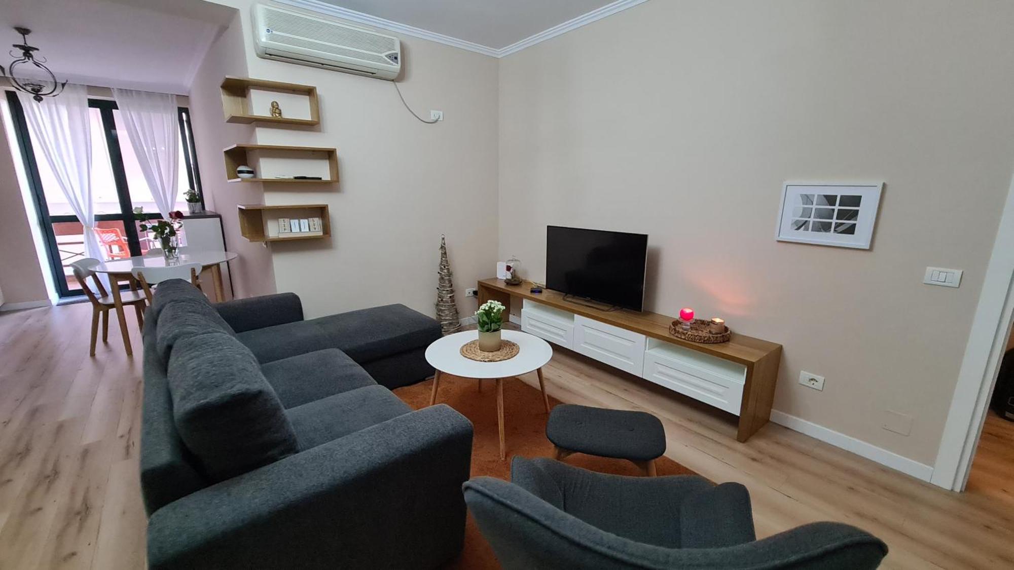 Family-Friendly Apt At 21 Dhjetori W/Self Check-In Тирана Екстер'єр фото