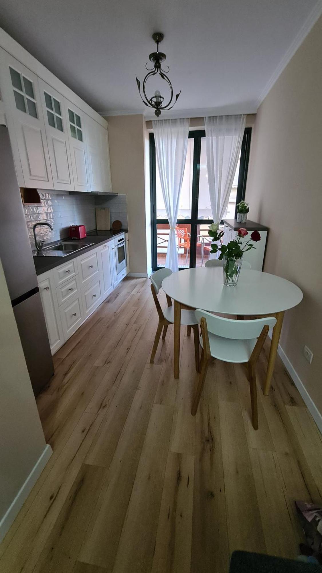 Family-Friendly Apt At 21 Dhjetori W/Self Check-In Тирана Екстер'єр фото